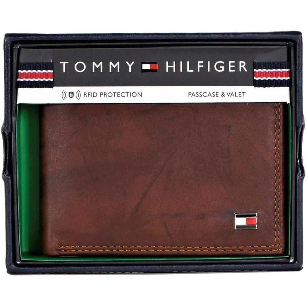 Tommy Hilfiger Men's Classic Logo Style Passcase Bifold Wallet with Card Slots